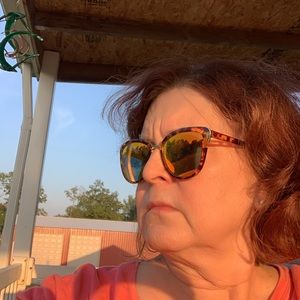 Meet your Posher, Sheryl